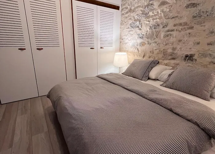 Centre Grand Sur Les Quais 바욘