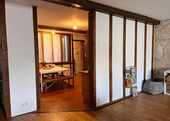 Centre Grand Sur Les Quais